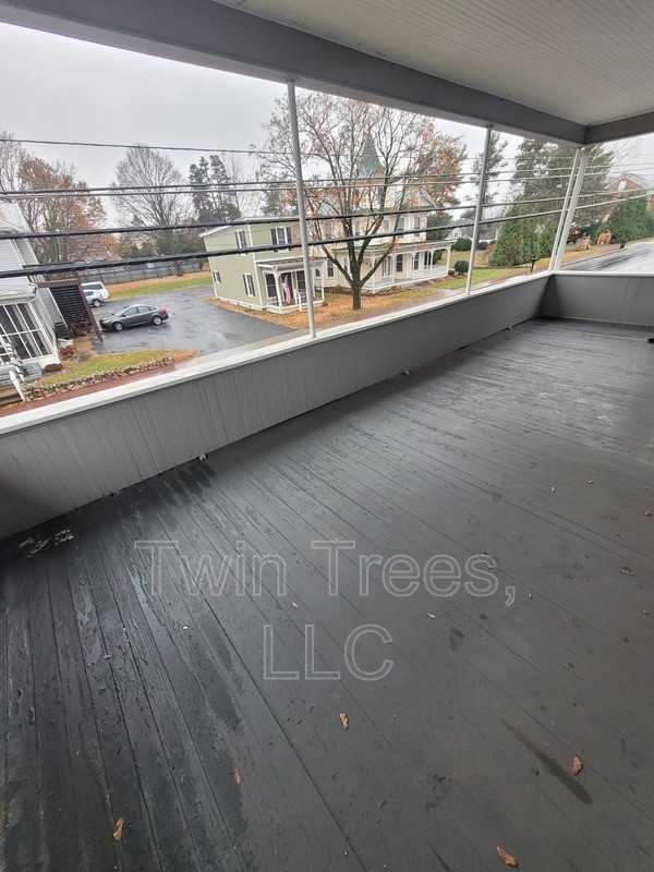 5747 Main Street - Photo 5 of 7