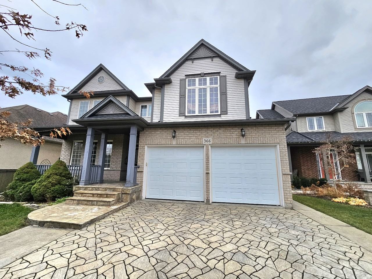 366 Pelham Rd Apartments in Western Hill, St. Catharines, ON L2S 0A2