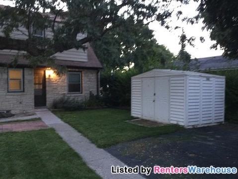 4054 N 71st St - Photo 3 of 15