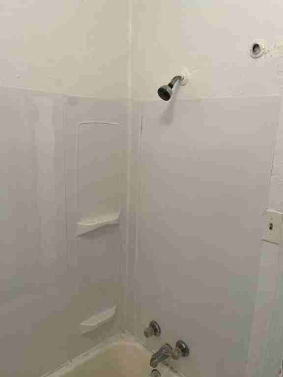 115 Burton Dr - Photo 3 of 15