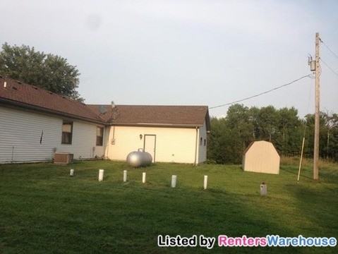 30382 Zodiac St NE - Photo 2 of 15