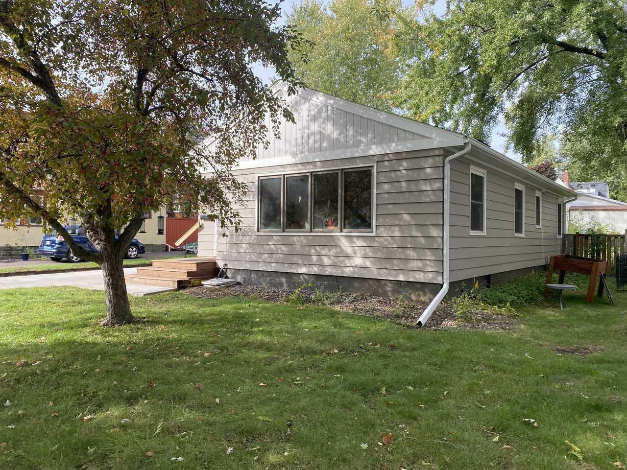 1516 Frederic St #NA - Photo 2 of 10