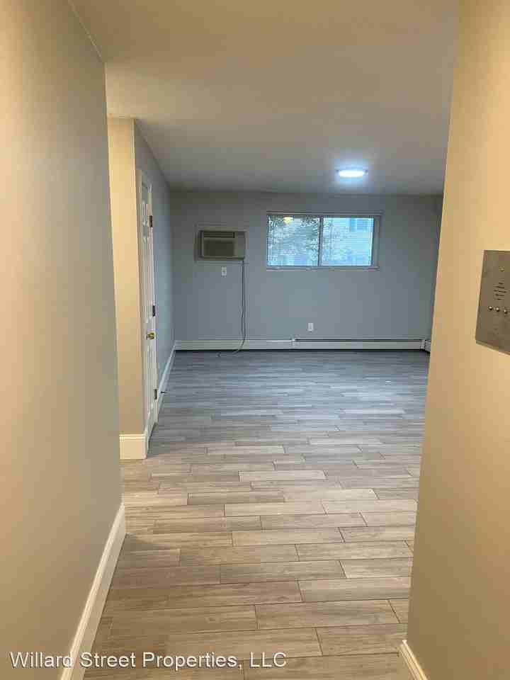 530 Willard St - Photo 3 of 8