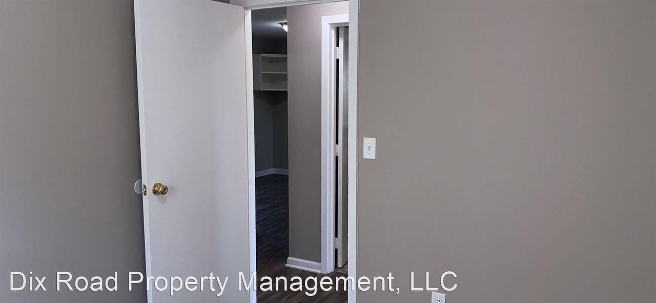 2905 Haig Ave - Photo 3 of 22