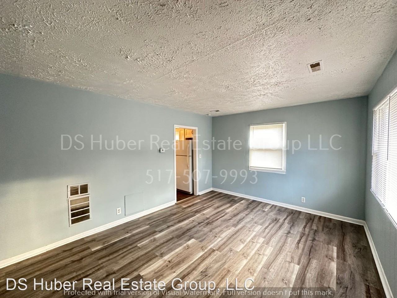 1318 Roselawn Ave - Photo 2 of 11