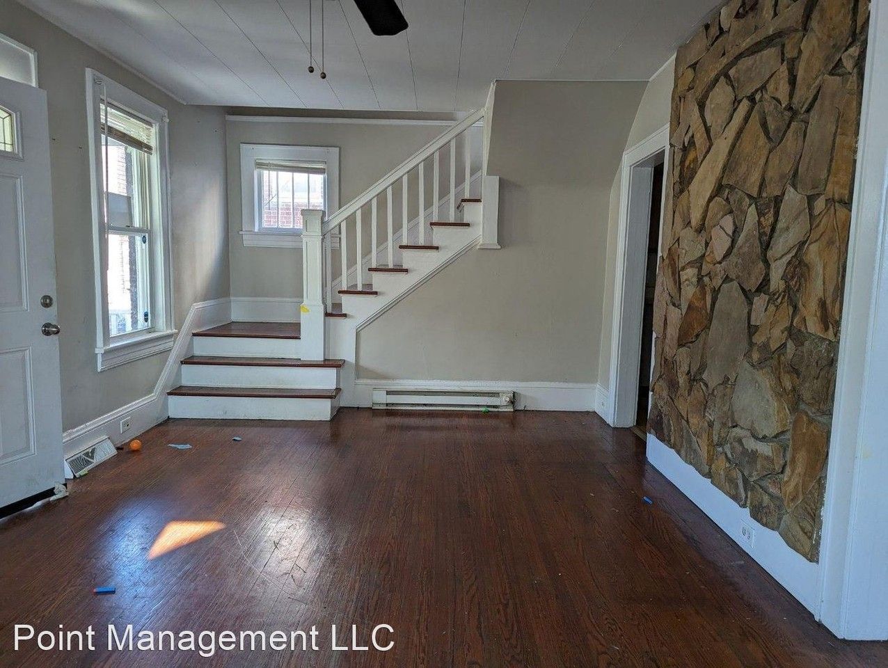 1628 7th St Se - Photo 2 of 14