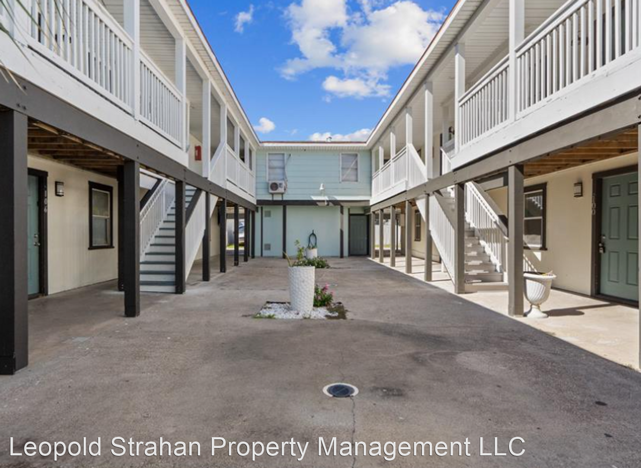 918 Winnie St 918 Ave G - Per Gas - Photo 3 of 10