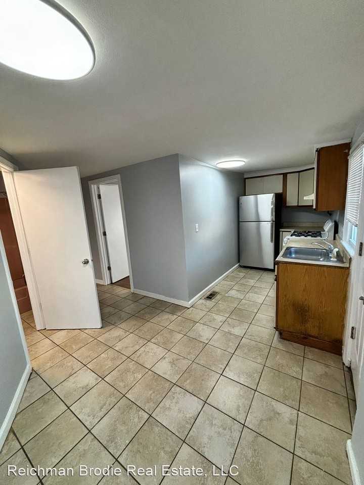 33 Wolcott - Photo 3 of 18