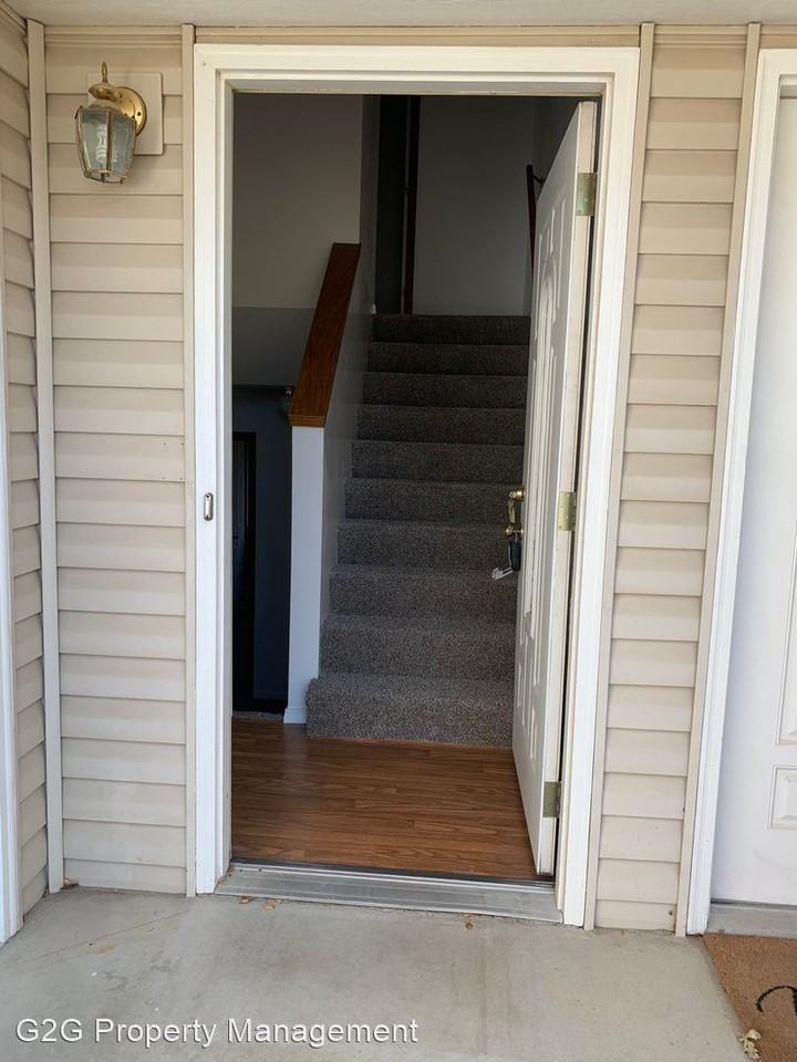 4638 S Minneapolis Ave - Photo 2 of 14