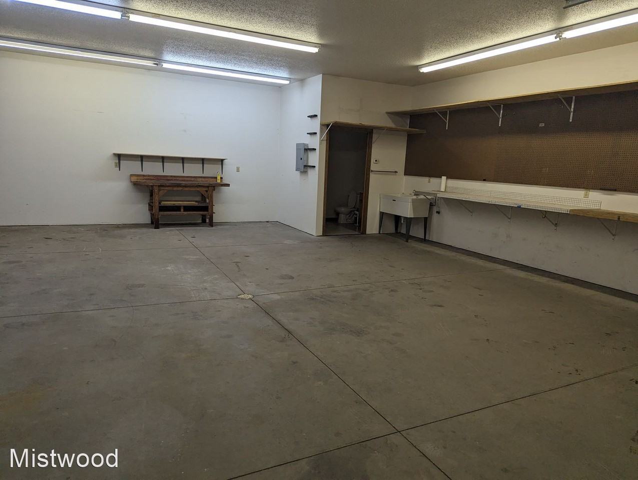 2905 40th Avenue South - Photo 2 of 4