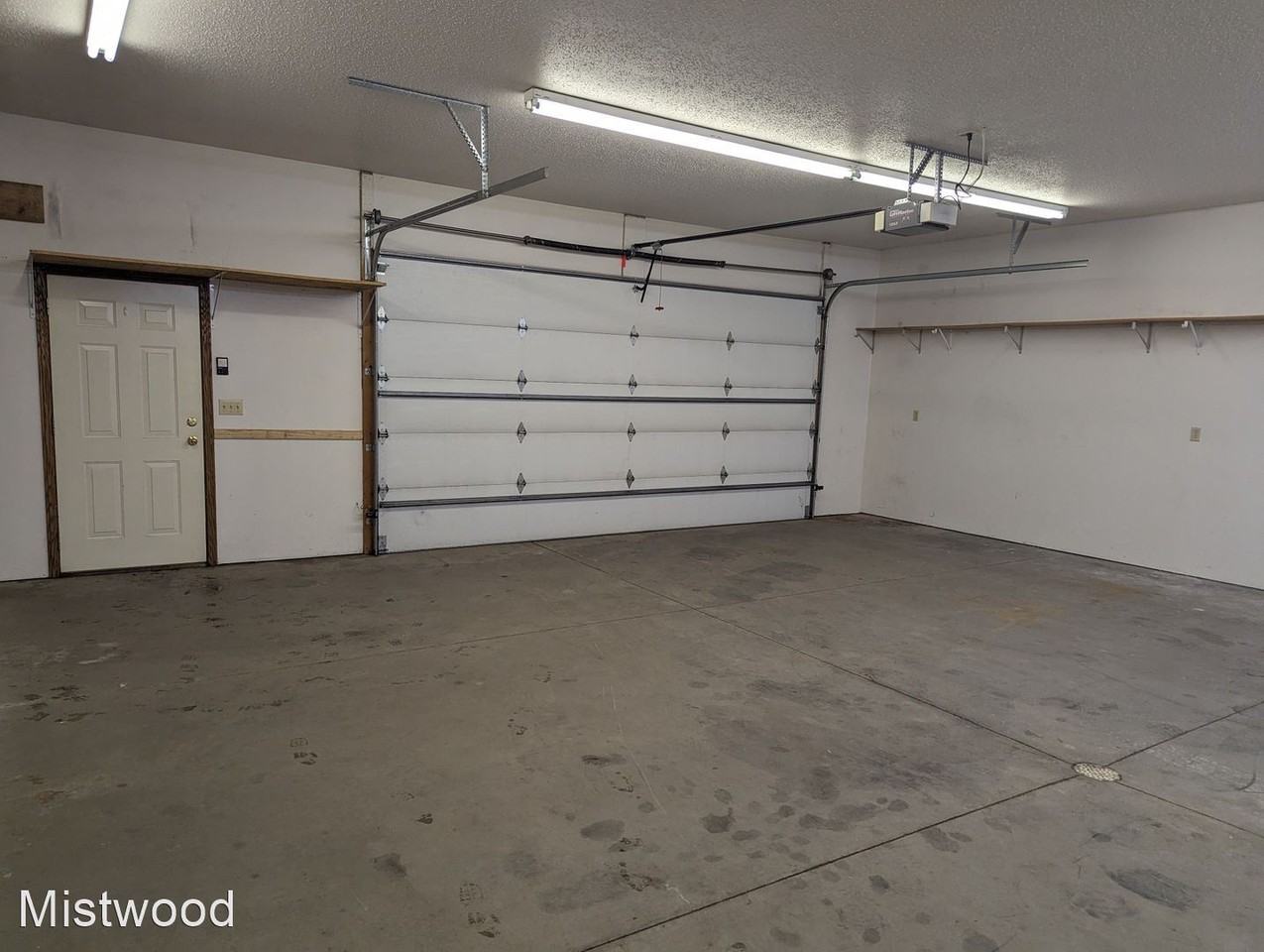 2905 40th Avenue South - Photo 3 of 4