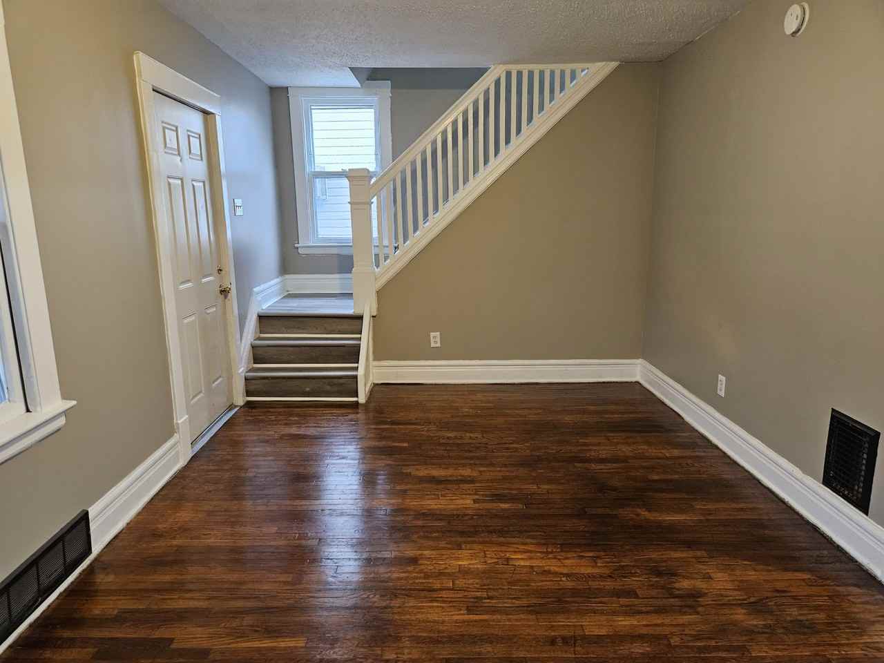 49 Bickford Ave - Photo 3 of 24