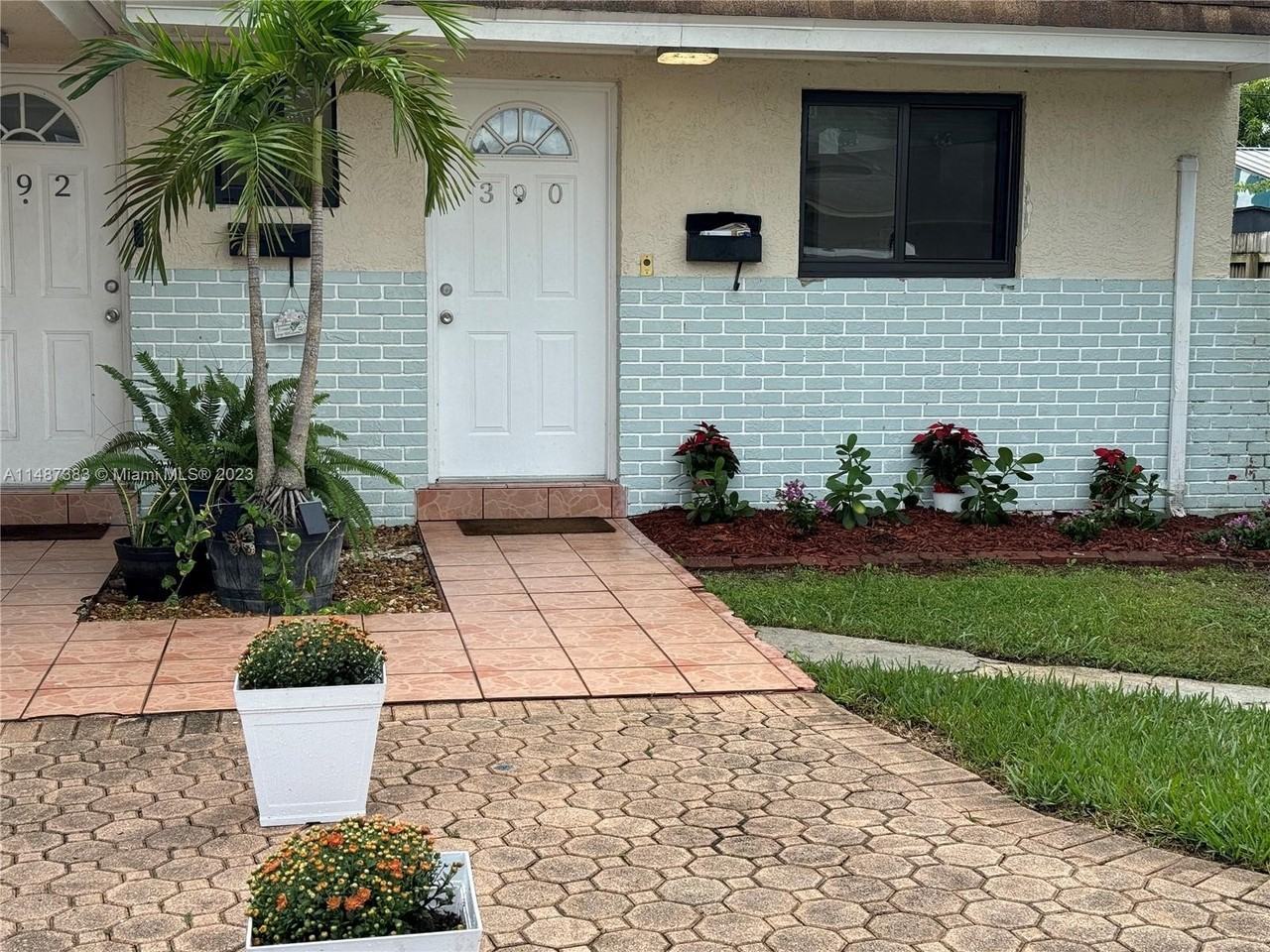 390 Ne 113th St 390, Miami Shores, FL 33161 2 Bedroom House for 2,750