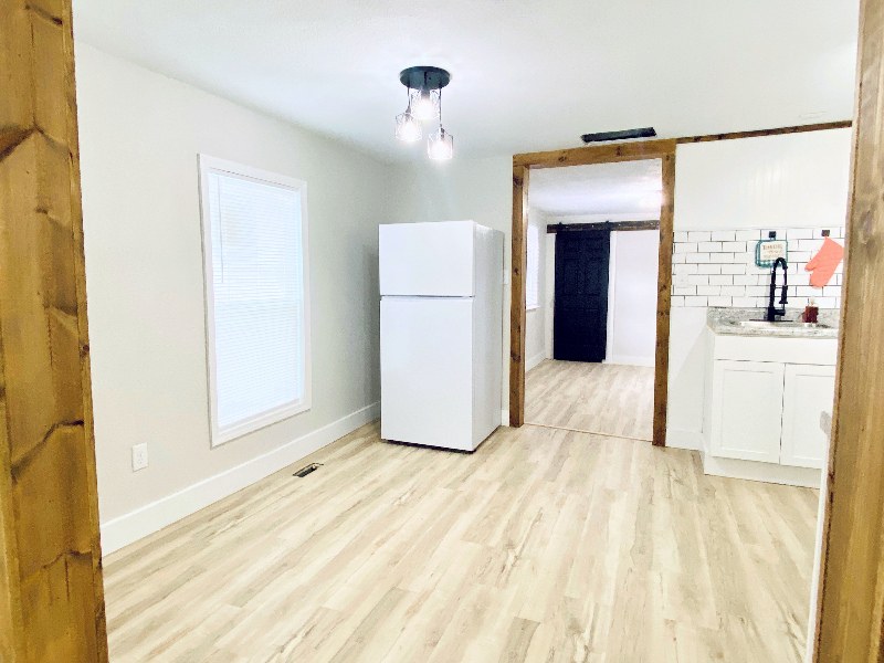 829 West Elm Street #1 - Photo 7 of 14