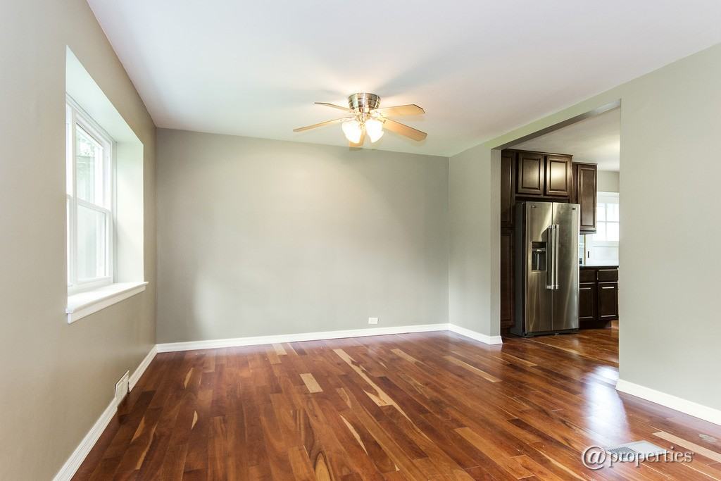 264 Maplewood Rd - Photo 3 of 10