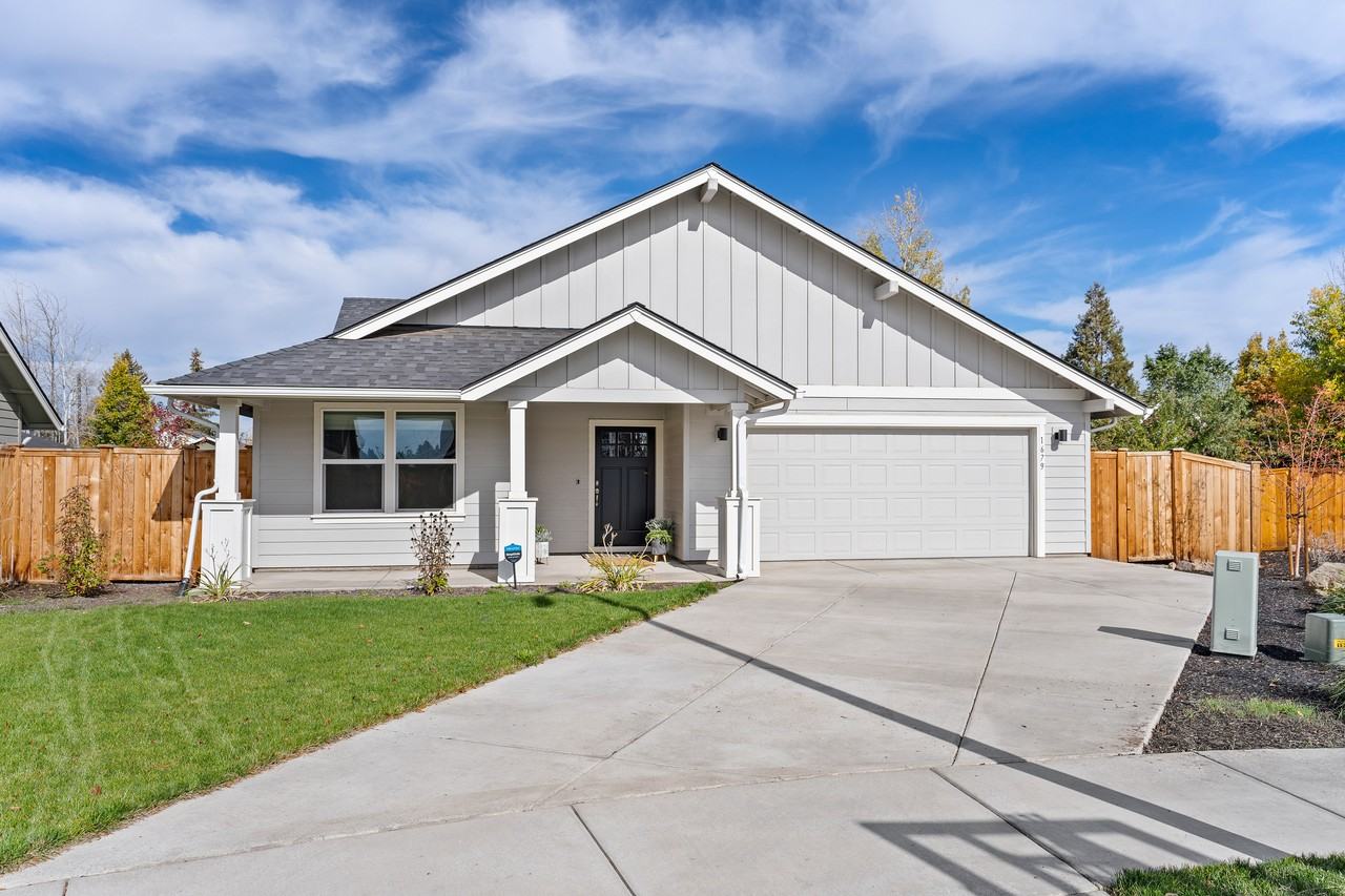 1679 Sw Black Butte Ct #NA