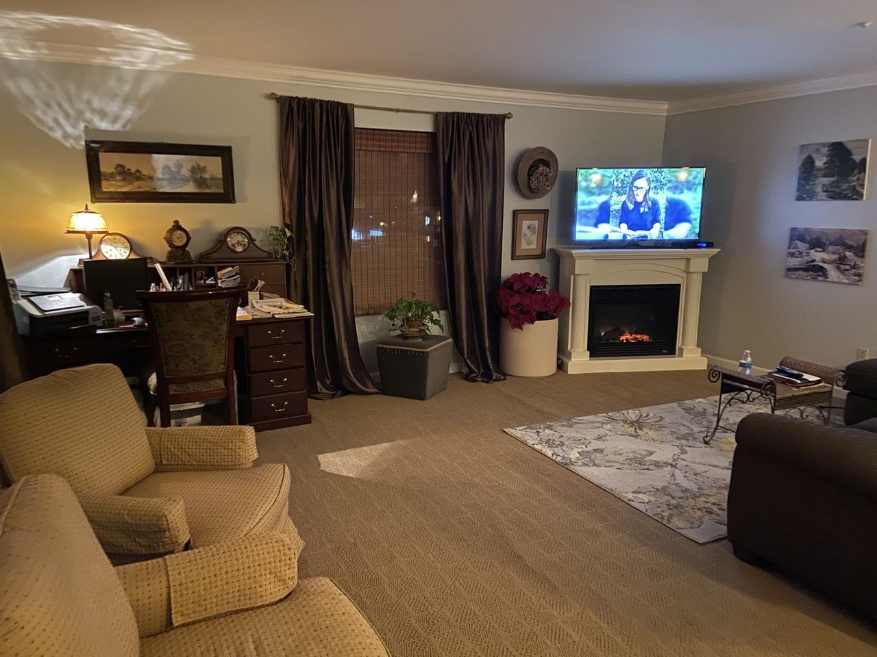 1050 B St #E - Photo 2 of 8