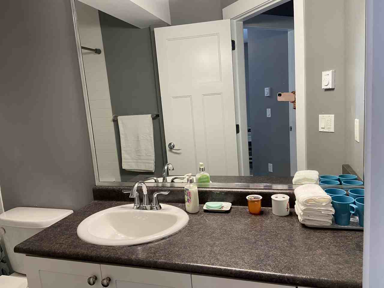 1 1 Avenue - Photo 4 of 8