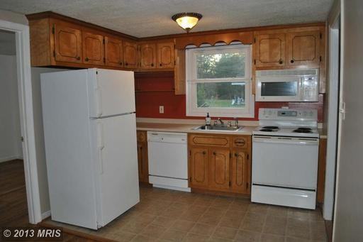 13707 Long Branch Rd - Photo 2 of 13