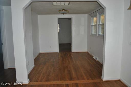 13707 Long Branch Rd - Photo 3 of 13