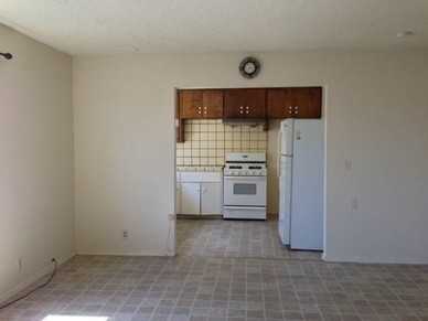 1562 Michigan Ave - Photo 2 of 12