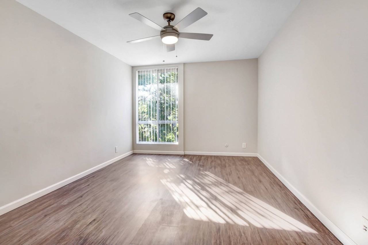 Burton West - Photo 6 of 23