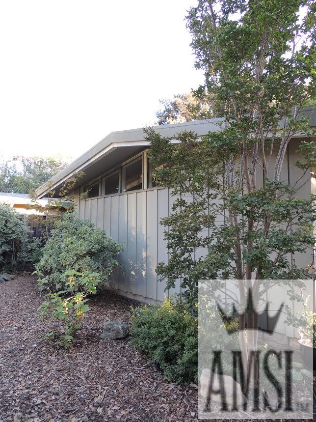 872 Ames Avenue - Photo 3 of 14