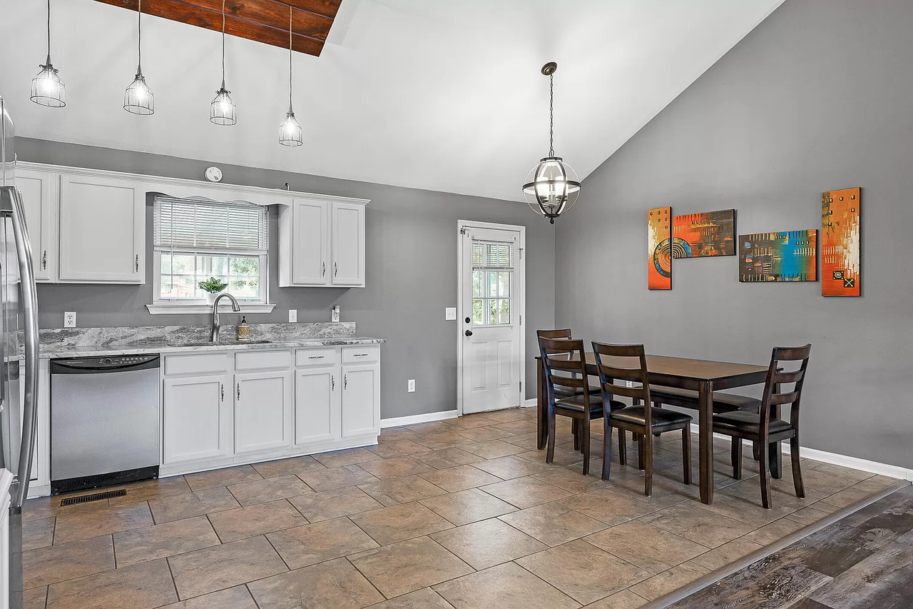 105 Semmes Dr #NA - Photo 3 of 19