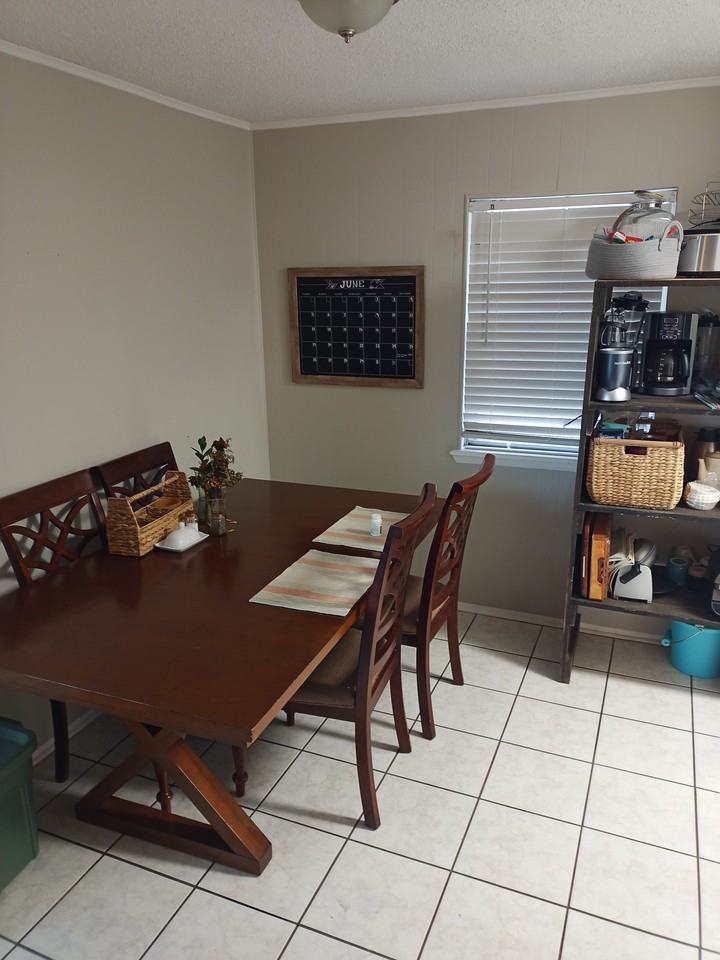 2533 S 41st St #NA - Photo 2 of 19