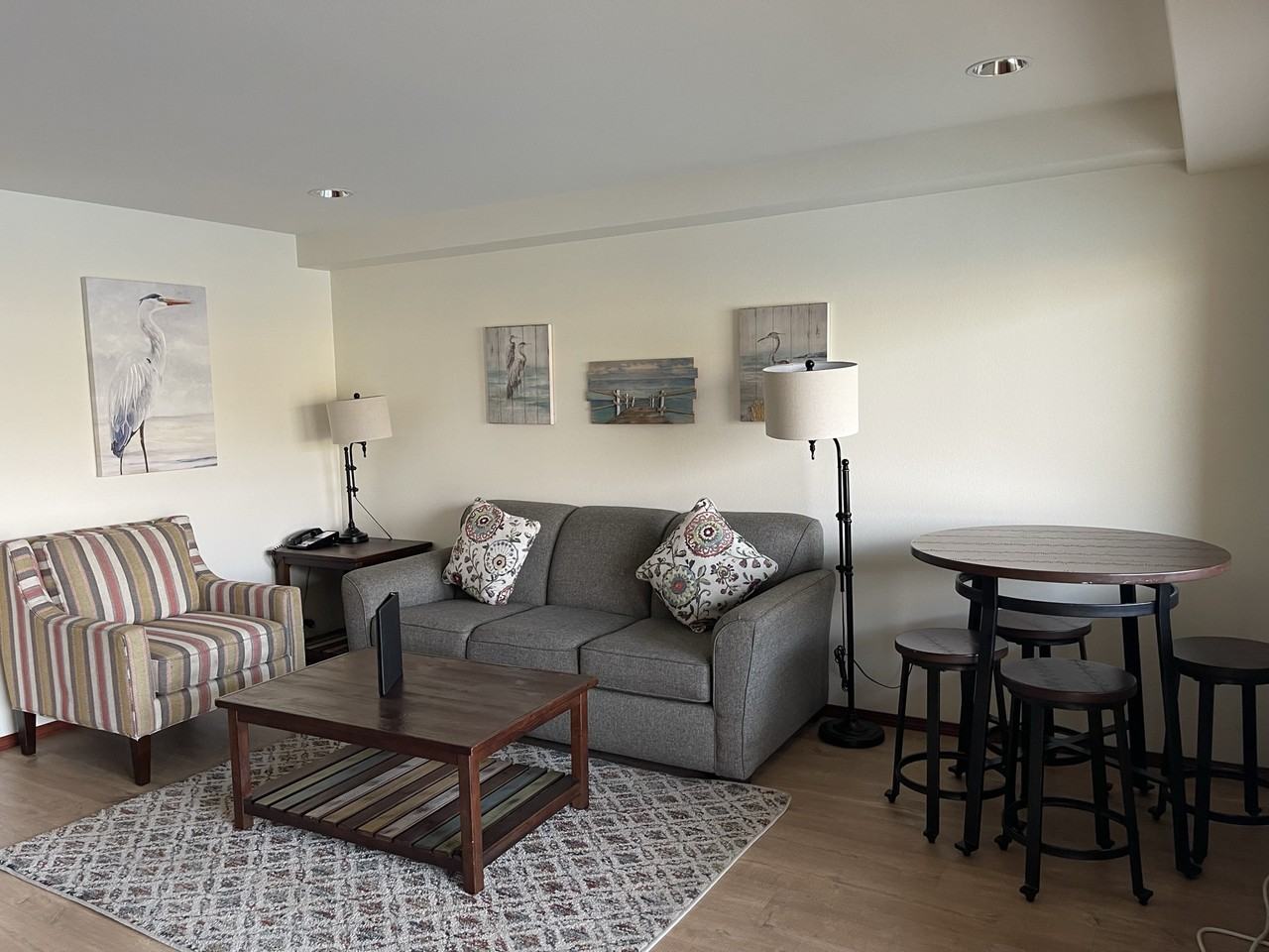 322 W Woodin Ave #1 - Photo 7 of 18