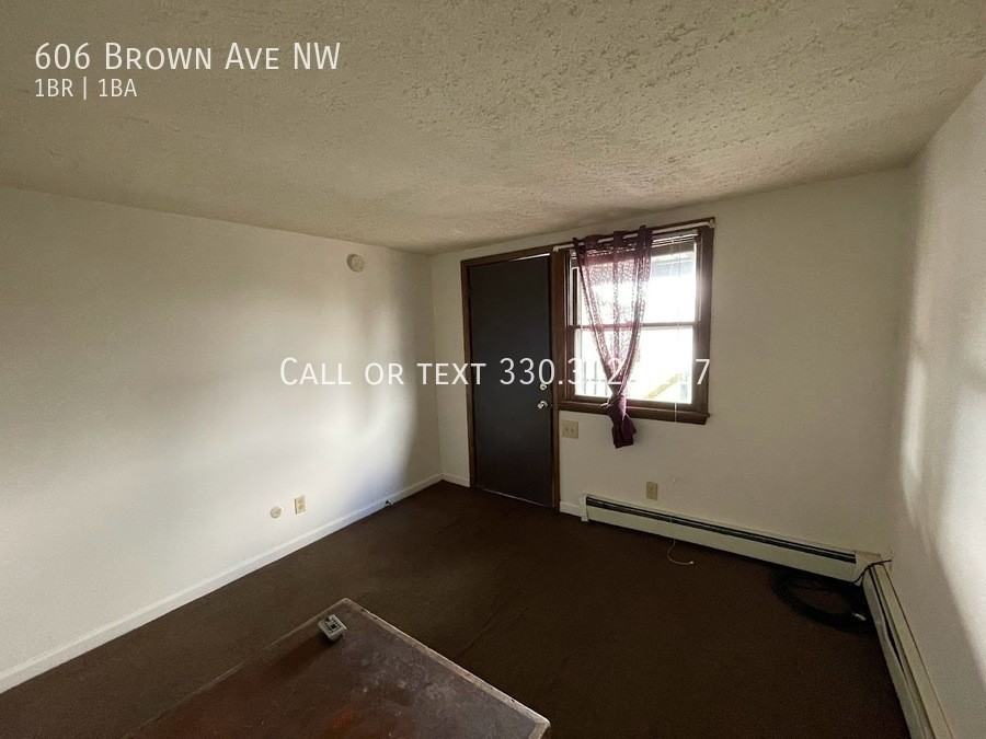 606 Brown Ave Nw - Photo 2 of 6