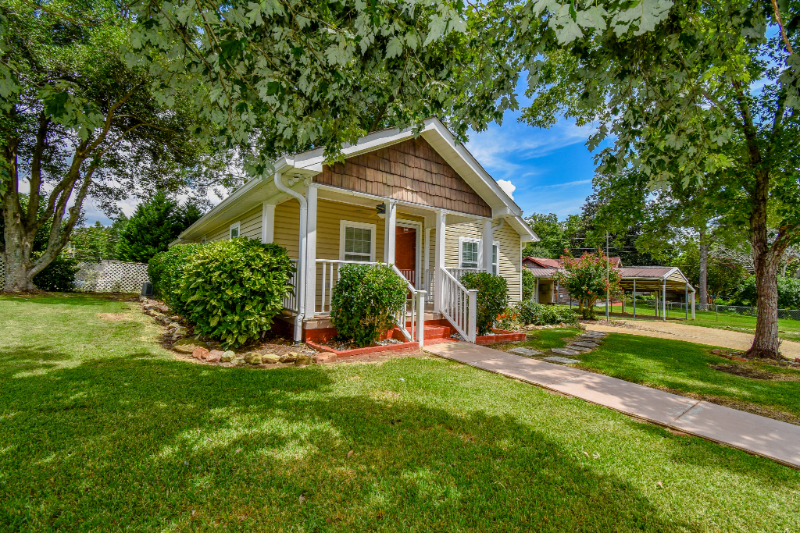 109 11th Avenue South - Photo 6 of 47