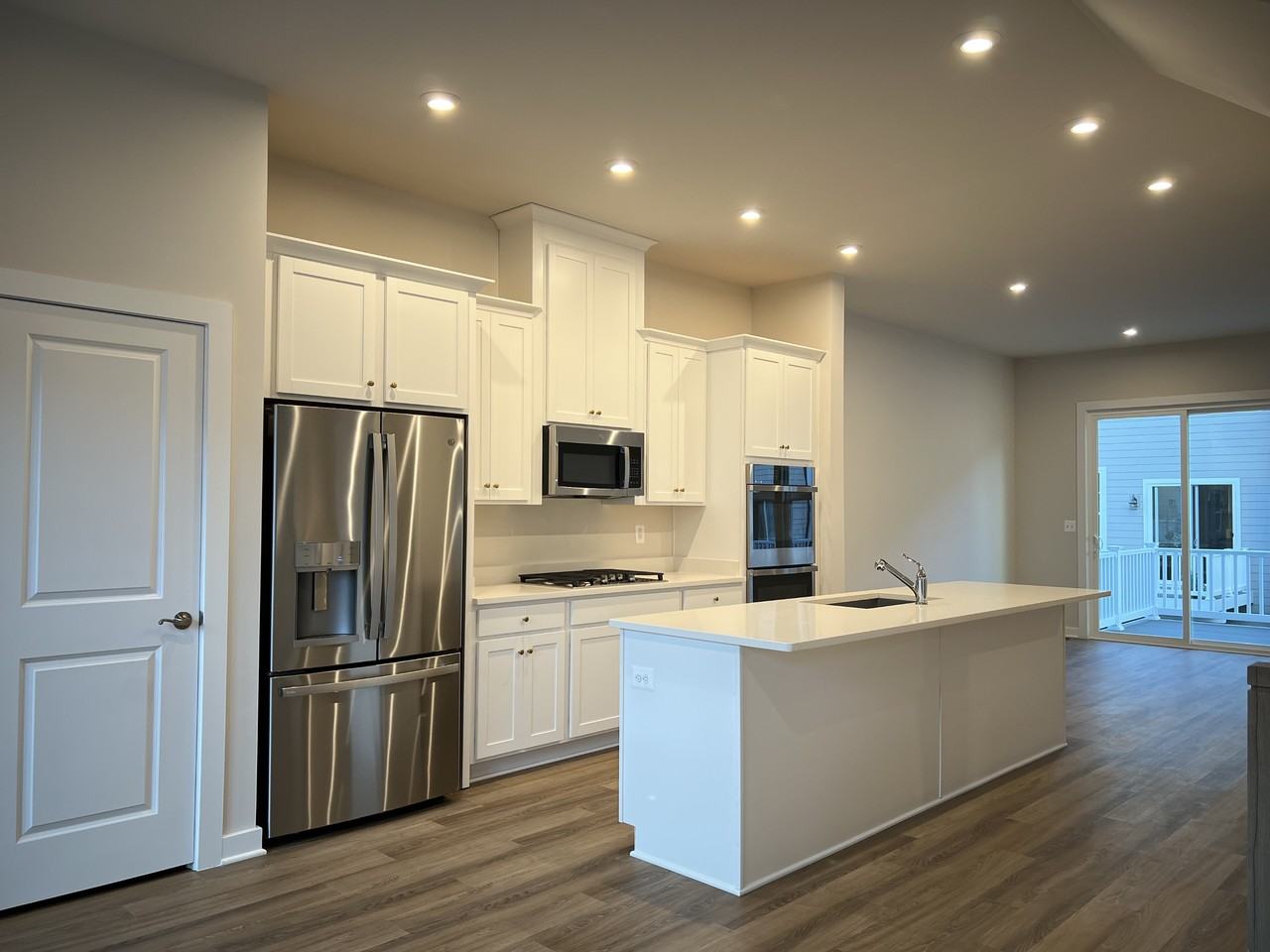 1738 Blue Spruce St #MAYA - Photo 3 of 20