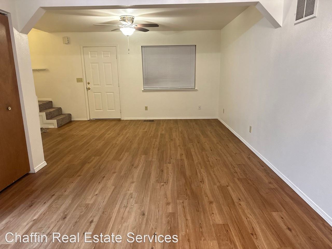 260-270-280 E Center - Photo 3 of 26