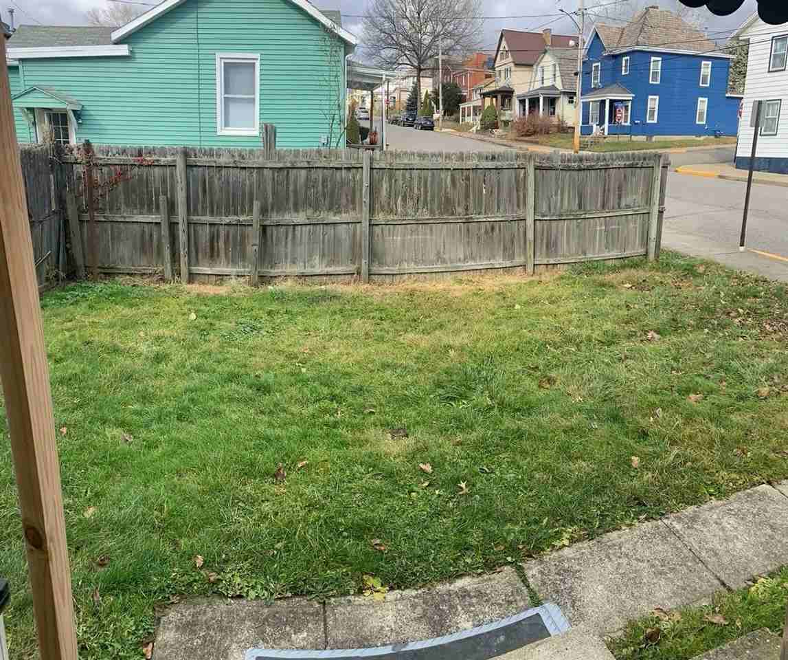 450 Jefferson St - Photo 3 of 14