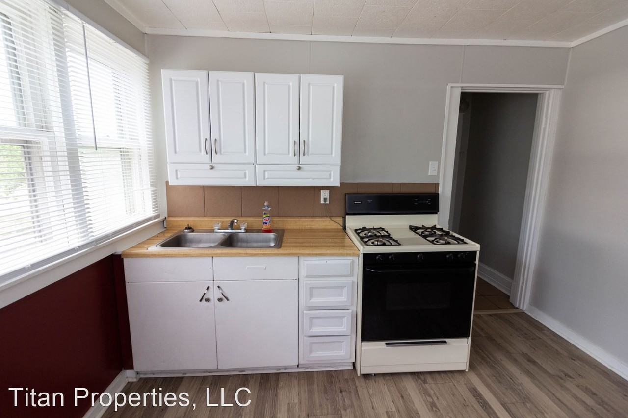 1044 N 8th Street - Photo 2 of 21