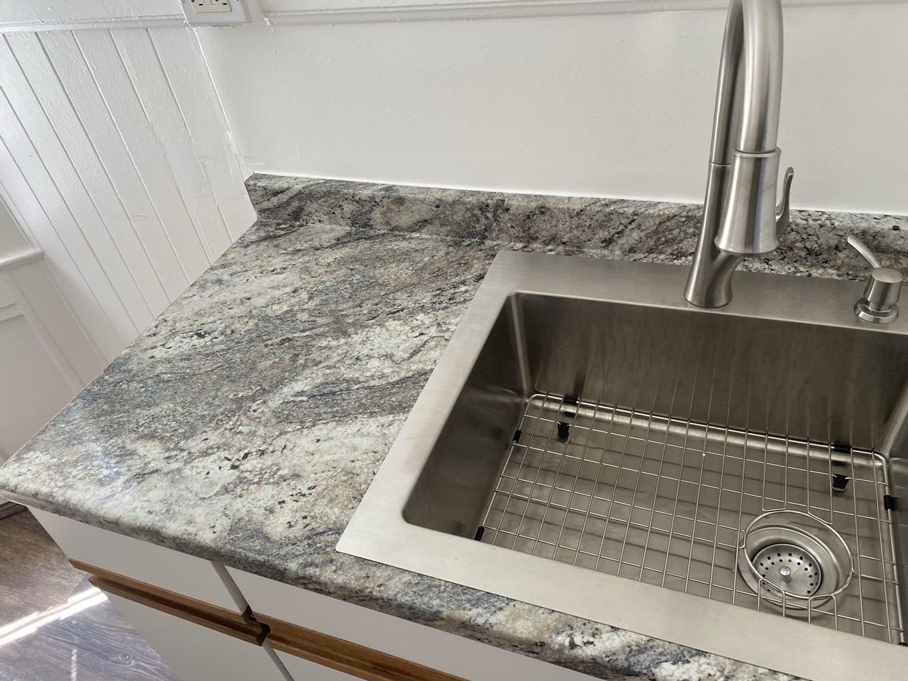 Larkin St - Photo 5 of 20