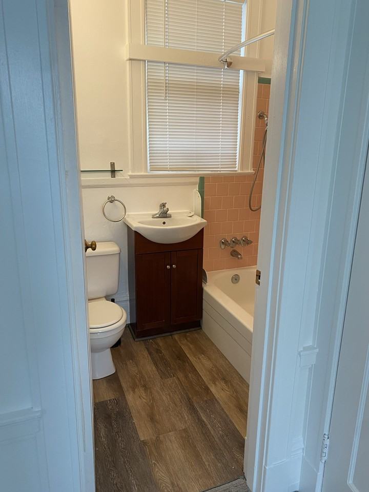 Larkin St - Photo 6 of 20