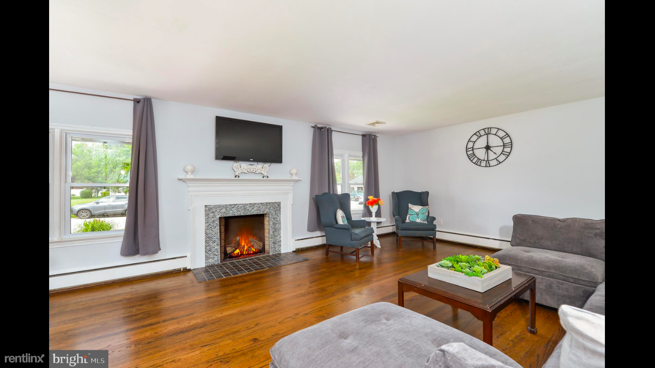 202 Friendship Rd - Photo 3 of 14