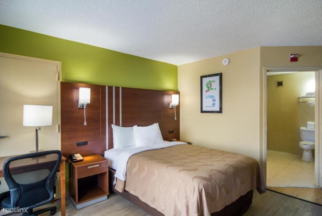 Stayable Jacksonville West - Photo 3 of 7