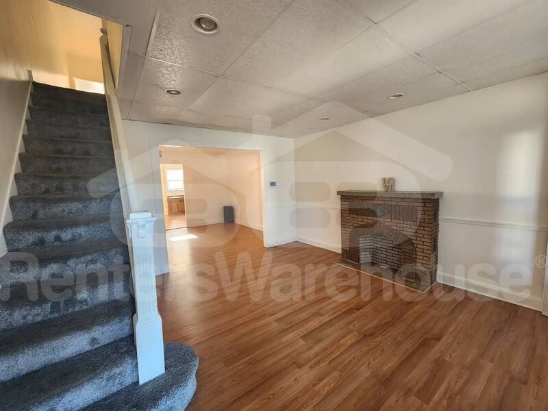 2765 Chesterfield Ave - Photo 2 of 9