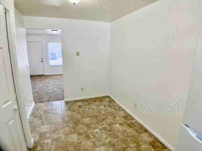 49 Sw A11 #A11 - Photo 6 of 21