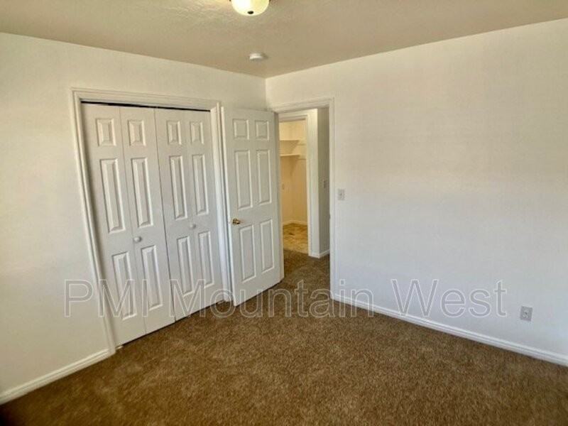 49 Sw A11 #A11 - Photo 2 of 21