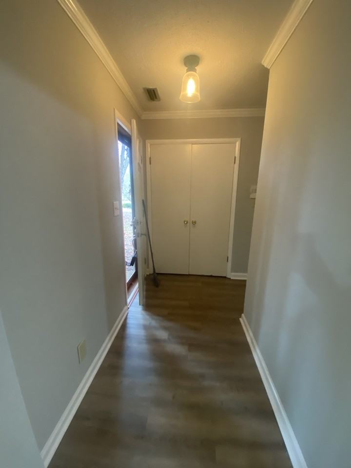 331 Lamplighter Cir - Photo 2 of 10
