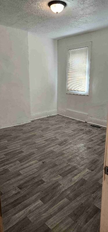 603 Fargo Ave #1LOWER - Photo 3 of 11