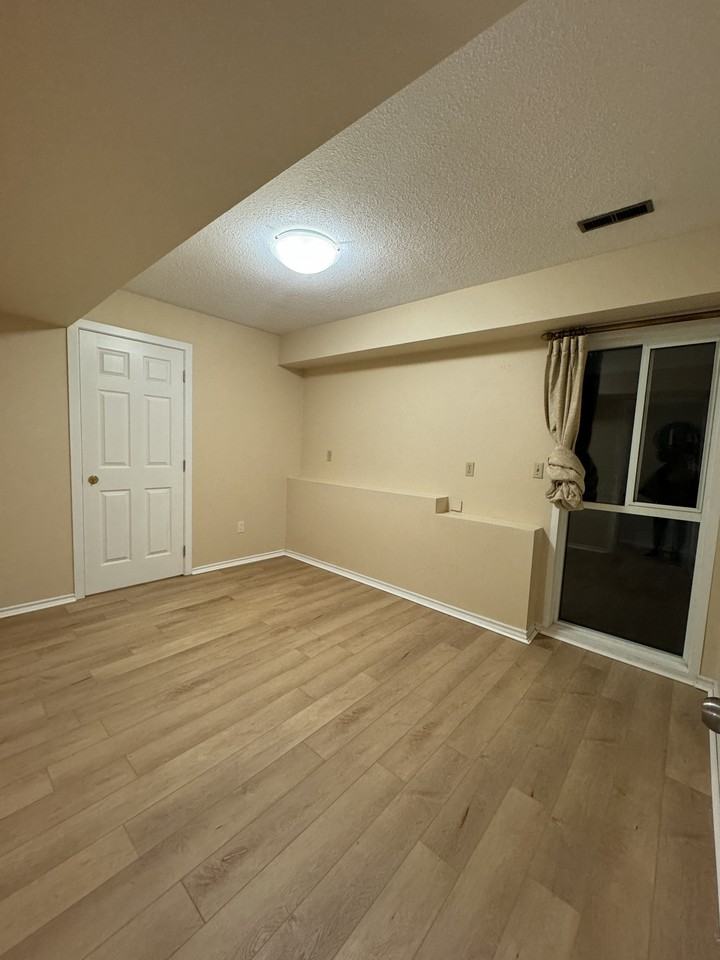 2950 Keets Drive - Photo 3 of 6