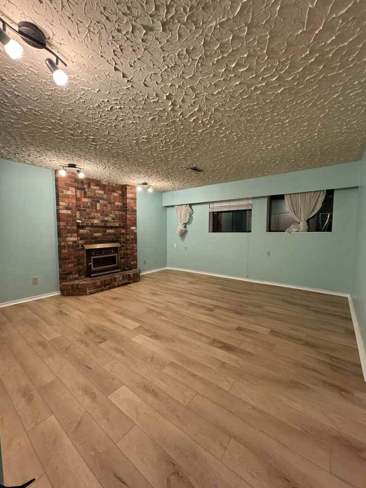 2950 Keets Drive - Photo 2 of 6
