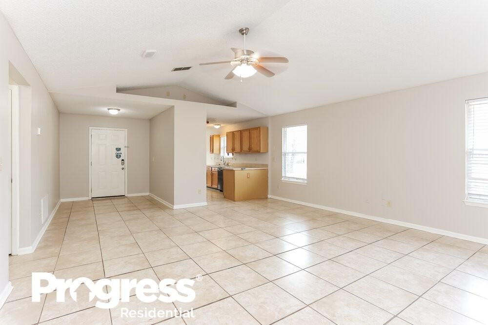 1747 Chandelier Cir W - Photo 3 of 16