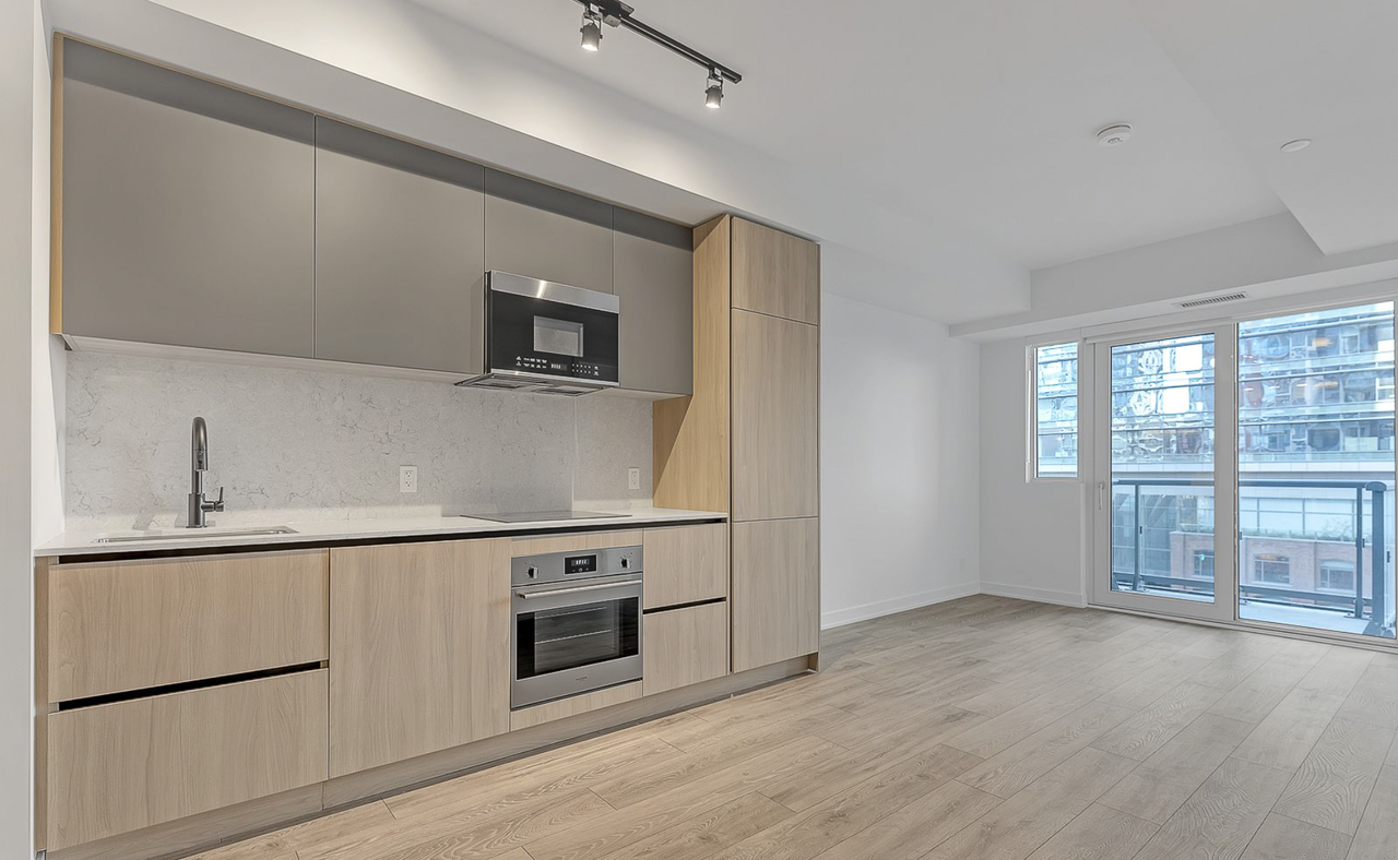 108 Peter Street #1505