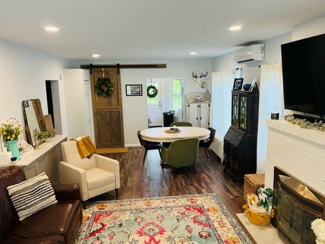 2527 Fairview Ave #NA - Photo 2 of 11